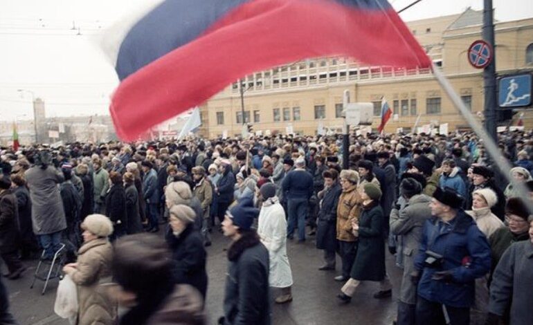 Все-нынешние-беды-России-—-от-«демократической-элиты»,-состоявшей-из-ворья-и-предателей